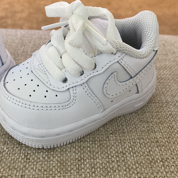 Nike Air Force 1 Sneaker - Picture 4 of 10